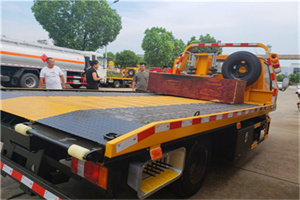 故城附近拖车电话号码服务